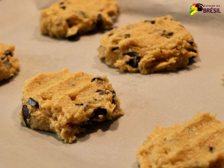 Les cookies prêts à aller au four.