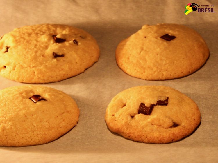 Les cookies pendant la cuisson au four.