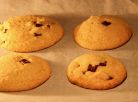 Les cookies pendant la cuisson au four.